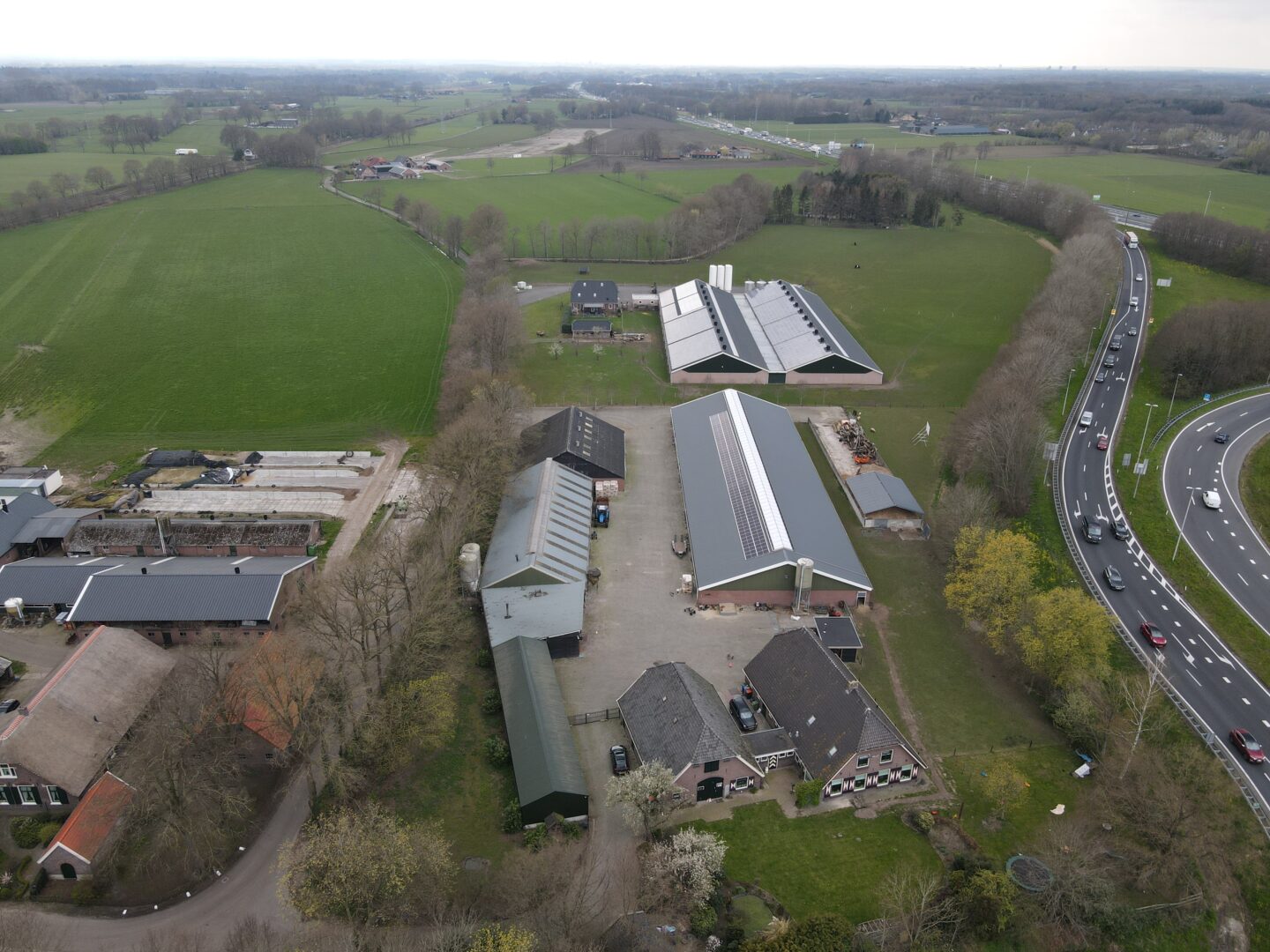 gerealiseerde agrarische zonnepaneleninstallatie van PV-Projecten